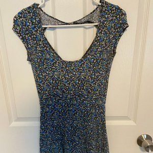 American Eagle Outfitters Floral Dress - Size XS